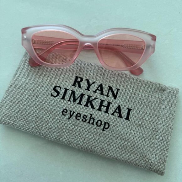 Ryan Simkhai | AIDEN | Matte Light Pink | Dark Pink Polarized Lens - Picture 6 of 6